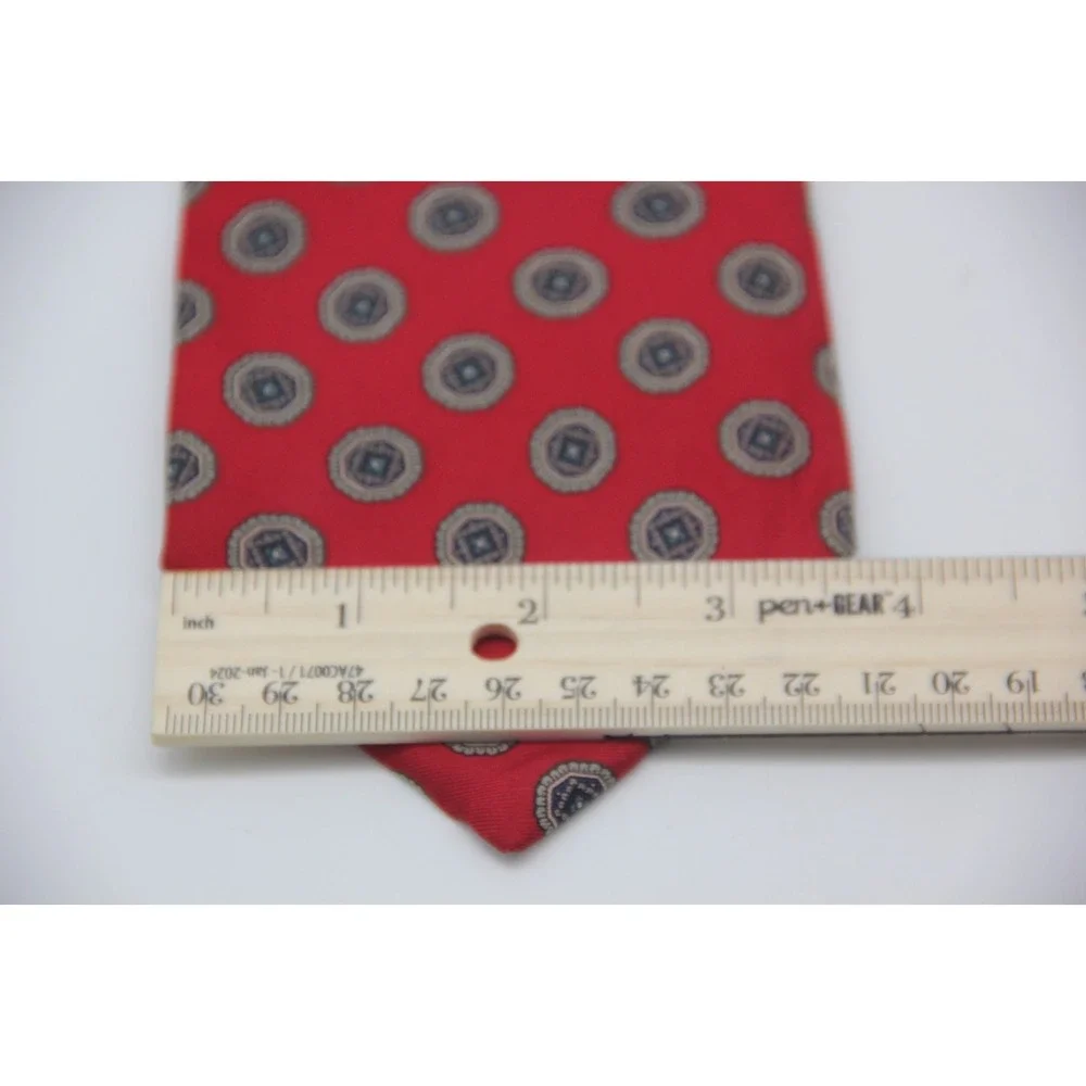 Halston III Men's Necktie Tie Silk Red Geometric USA Preppy Old Money Classic